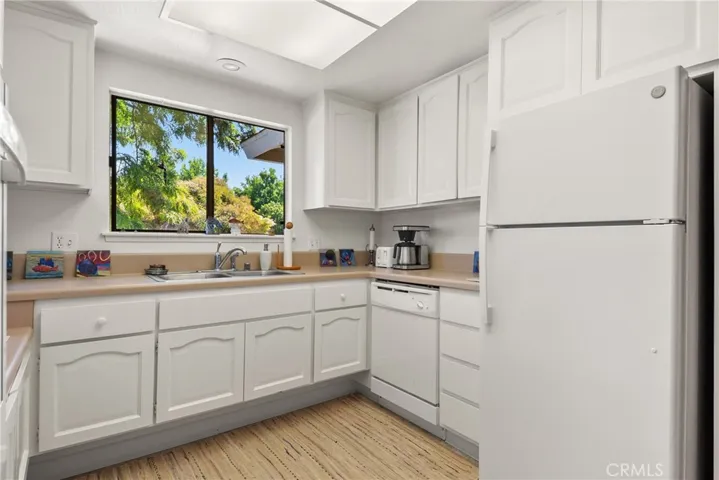 922 Avenida Majorca O, Laguna Woods, California 92637