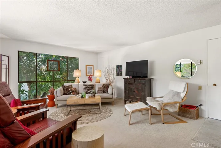 922 Avenida Majorca O, Laguna Woods, California 92637