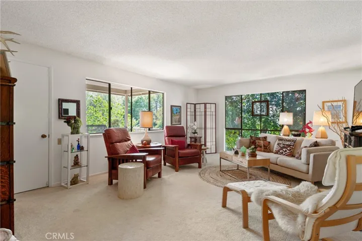 922 Avenida Majorca O, Laguna Woods, California 92637