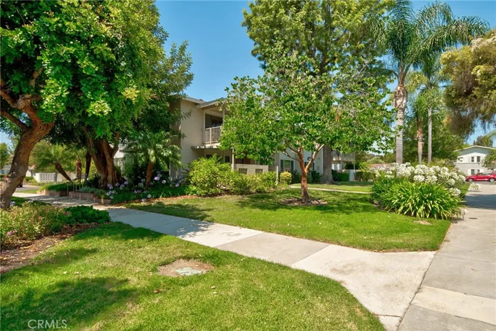 922 Avenida Majorca O, Laguna Woods, California 92637