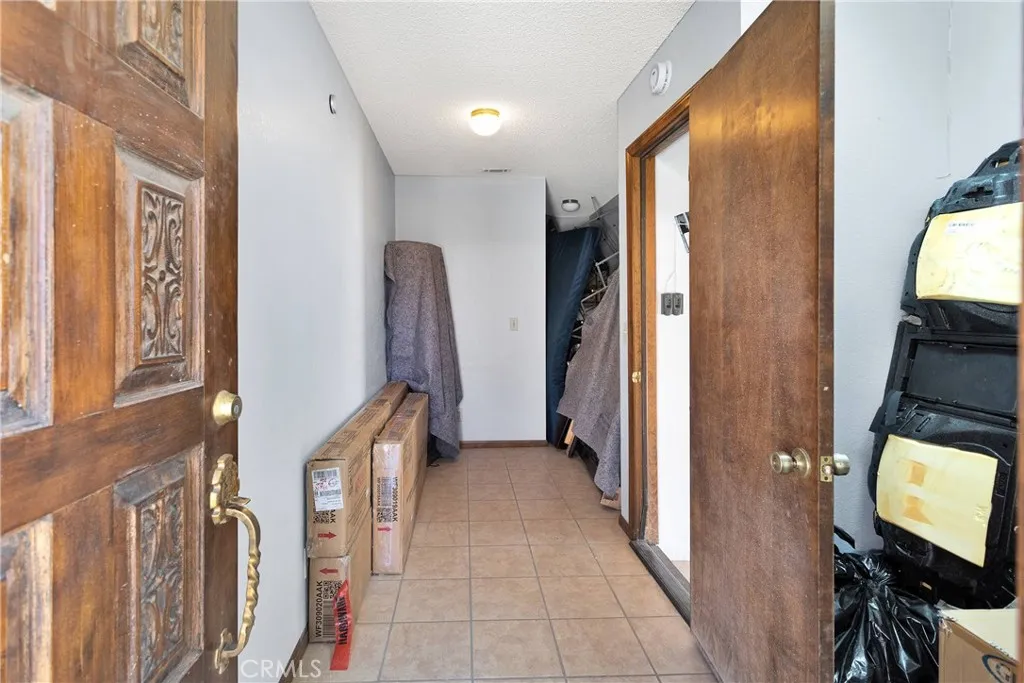 19678 Red Feather Road, Apple Valley, California 92307 home-pic-39