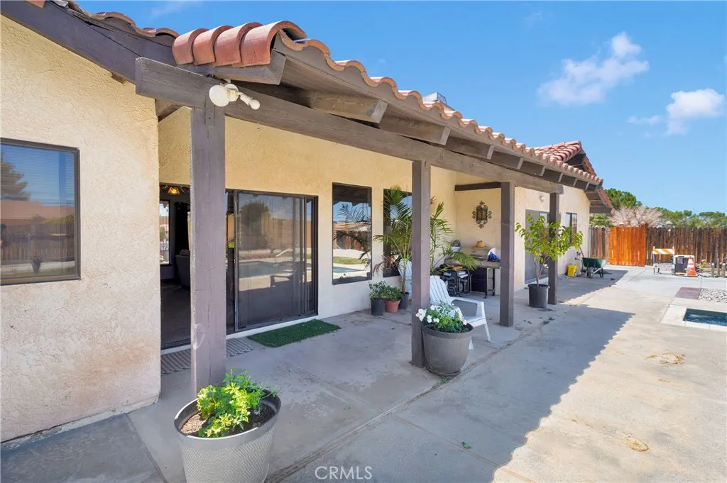 19678 Red Feather Road, Apple Valley, California 92307 home-pic-48