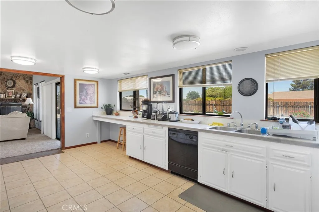 19678 Red Feather Road, Apple Valley, California 92307 home-pic-17