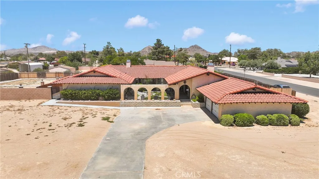 19678 Red Feather Road, Apple Valley, California 92307 home-pic-59