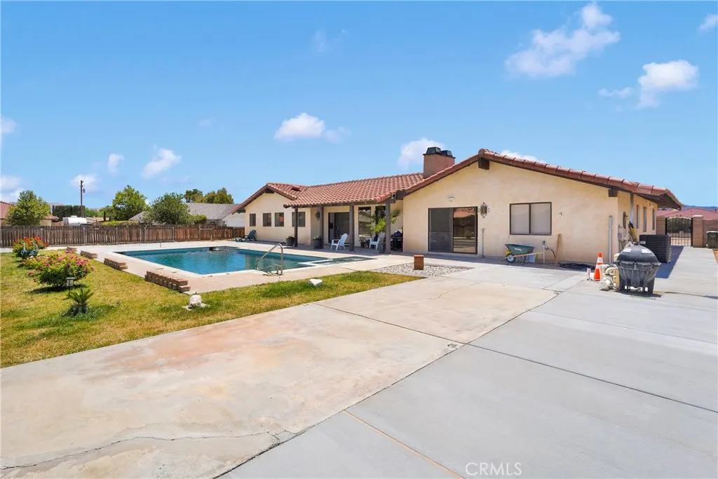 19678 Red Feather Road, Apple Valley, California 92307 home-pic-45