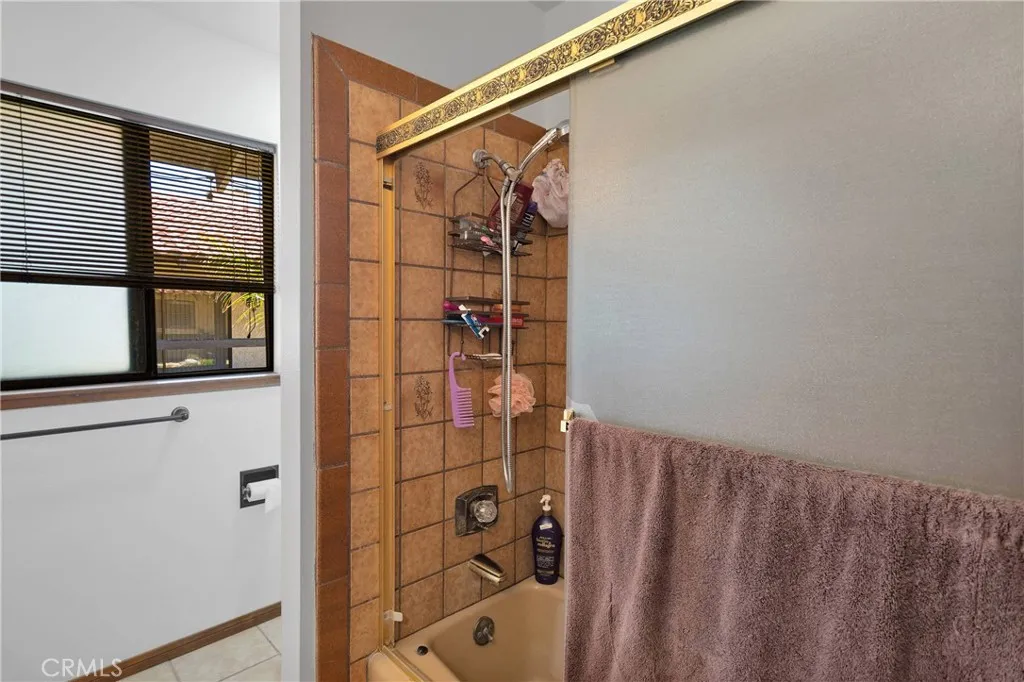 19678 Red Feather Road, Apple Valley, California 92307 home-pic-38