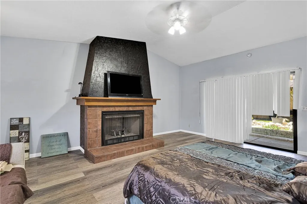 19678 Red Feather Road, Apple Valley, California 92307 home-pic-26