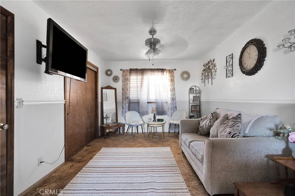 19678 Red Feather Road, Apple Valley, California 92307 home-pic-31