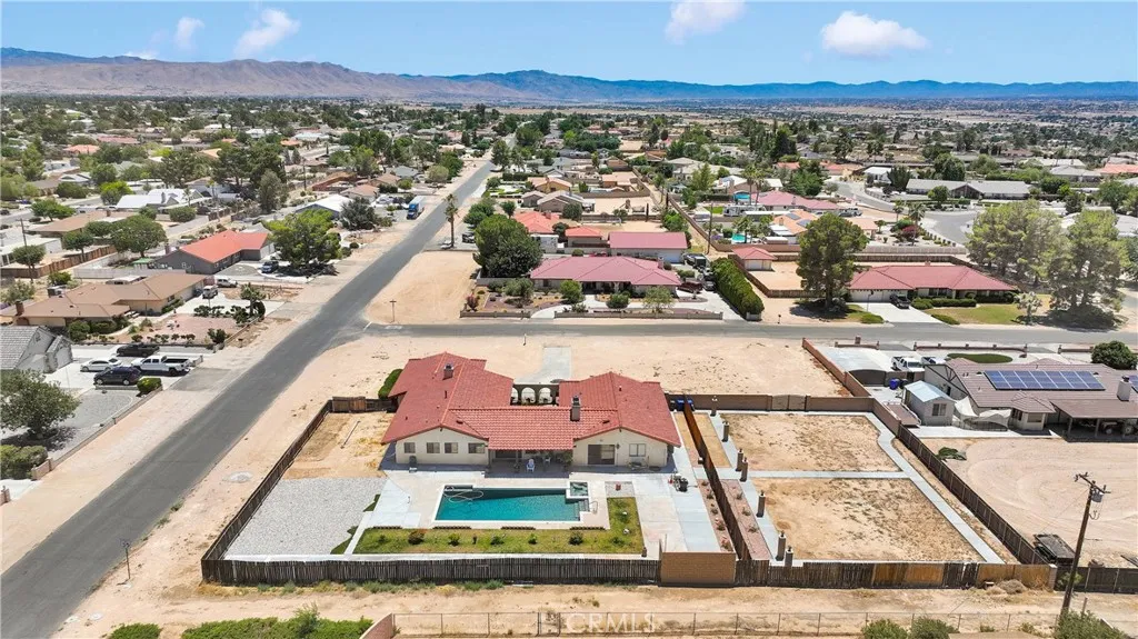 19678 Red Feather Road, Apple Valley, California 92307 home-pic-56