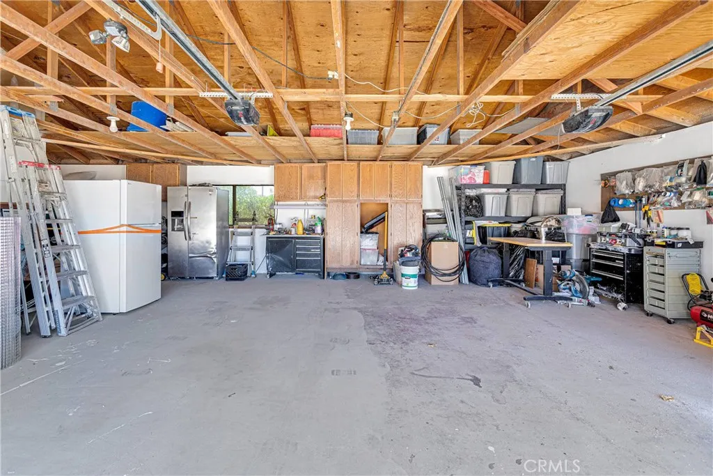 19678 Red Feather Road, Apple Valley, California 92307 home-pic-43