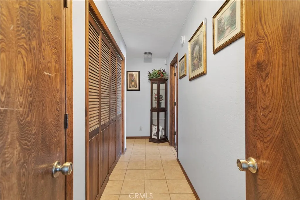 19678 Red Feather Road, Apple Valley, California 92307 home-pic-27