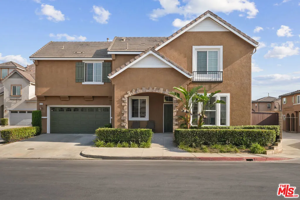 3692 W Chapman Lane, Inglewood, California 90305, 3 Bedrooms Bedrooms, ,3 BathroomsBathrooms,Residential,For Sale,Chapman,25561633