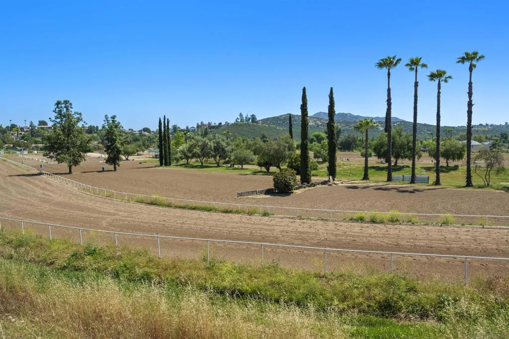24849 Pappas Rd, Ramona, California 92065 home-pic-46