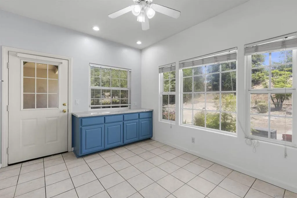 24849 Pappas Rd, Ramona, California 92065 home-pic-12