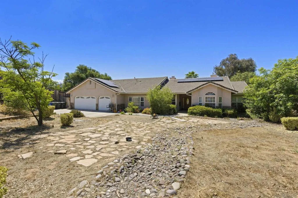 24849 Pappas Rd, Ramona, California 92065 home-pic-0