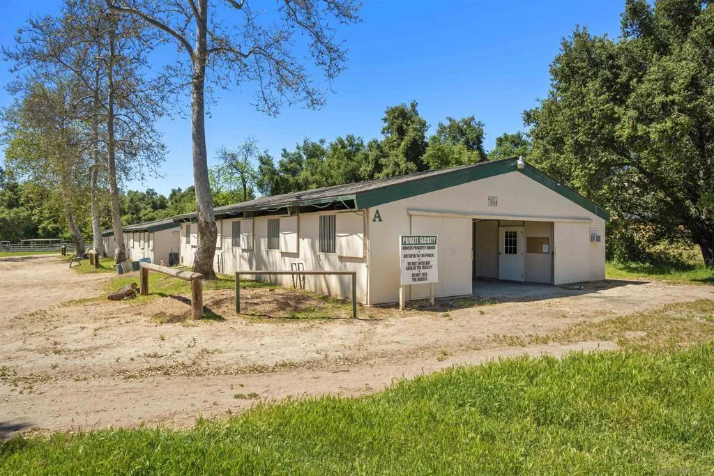 24849 Pappas Rd, Ramona, California 92065 home-pic-47
