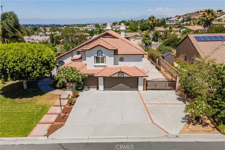 2151 Lyon Avenue, Riverside, California 92503