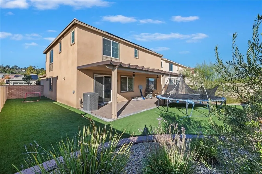 24287 Insignia Drive, Menifee, California 92584 home-pic-19