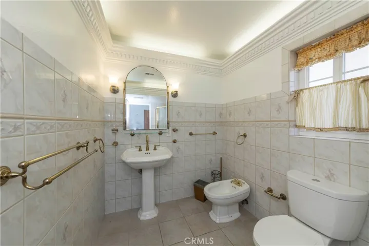 1447 W Toscanini Drive, Rancho Palos Verdes, California 90275