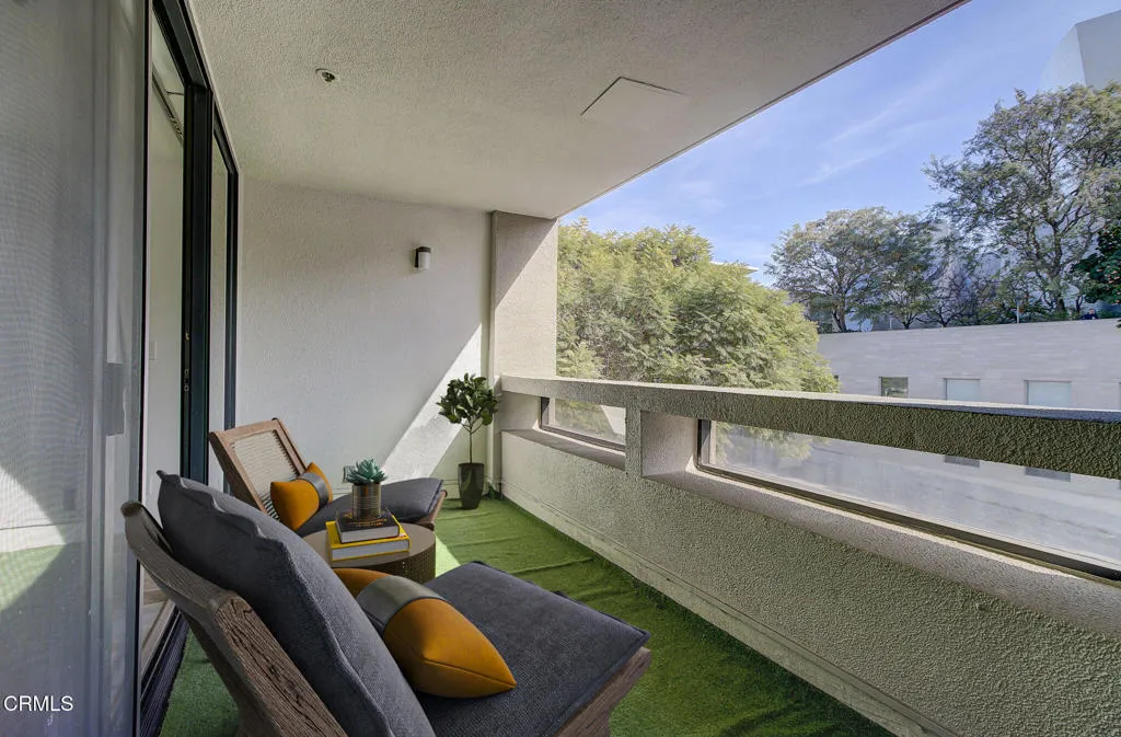 121 S Hope Street 321, Los Angeles, California 90012 home-pic-5