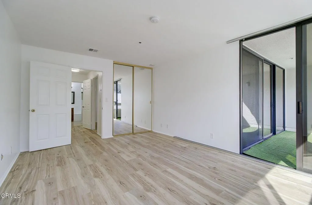 121 S Hope Street 321, Los Angeles, California 90012 home-pic-12