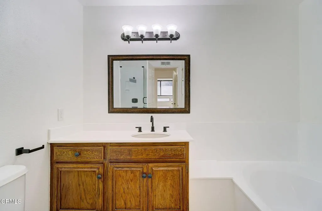 121 S Hope Street 321, Los Angeles, California 90012 home-pic-13