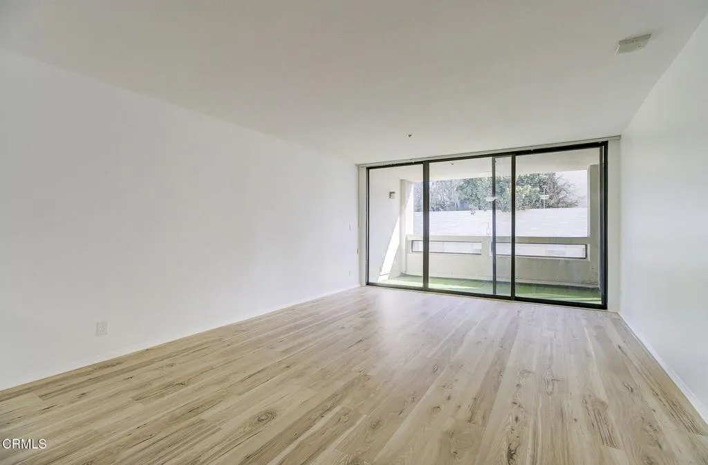 121 S Hope Street 321, Los Angeles, California 90012 home-pic-10