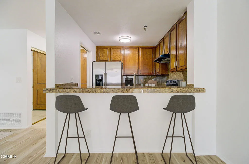 121 S Hope Street 321, Los Angeles, California 90012 home-pic-3
