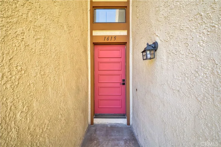 1615 Via Linda 16, Fullerton, California 92833