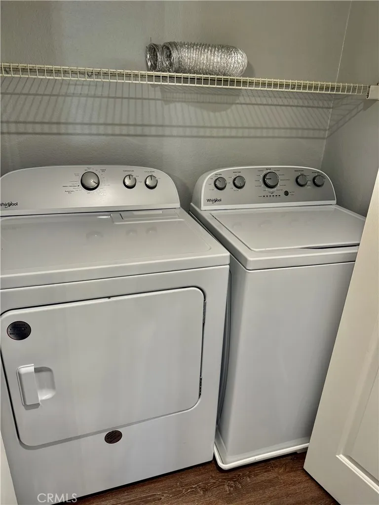 1025 La Terraza Circle 204, Corona, California 92879 home-pic-7