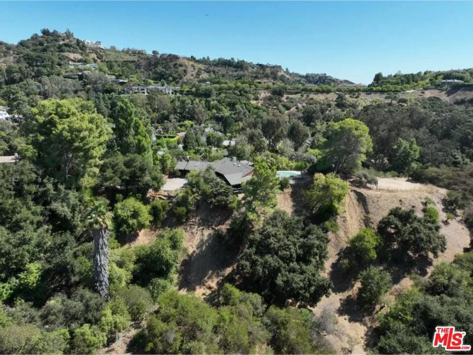 9595 Lime Orchard Road, Beverly Hills, California 90210 home-pic-9