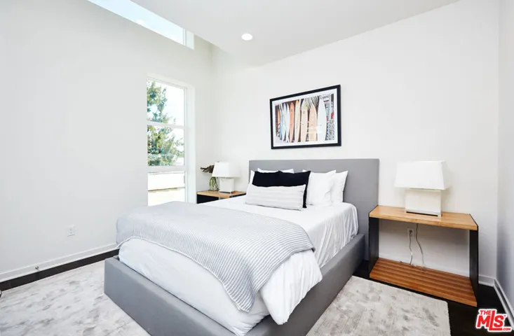 8406 Blackburn Avenue, Los Angeles, California 90048