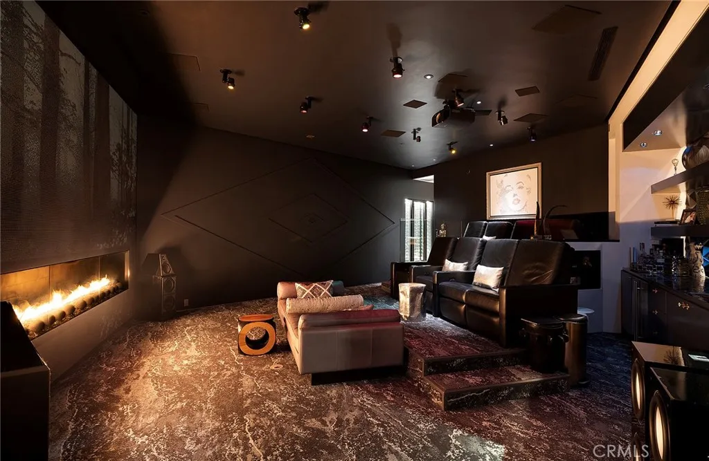 465 Panorama Drive, Laguna Beach, California 92651 home-pic-24