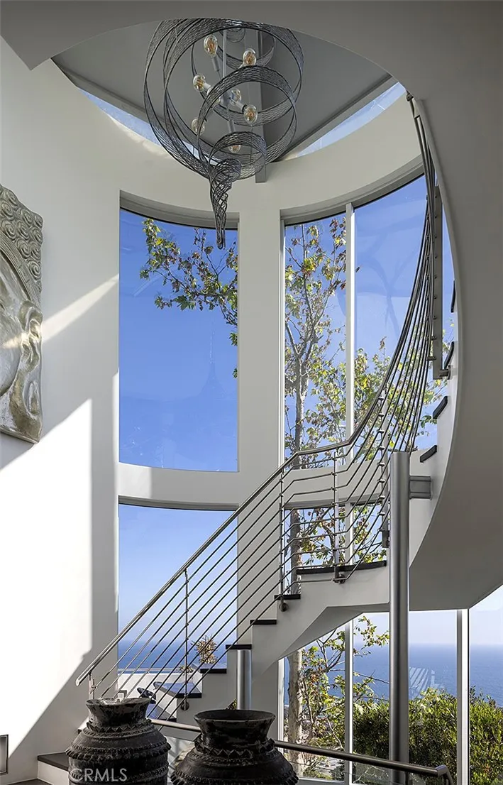 465 Panorama Drive, Laguna Beach, California 92651 home-pic-35