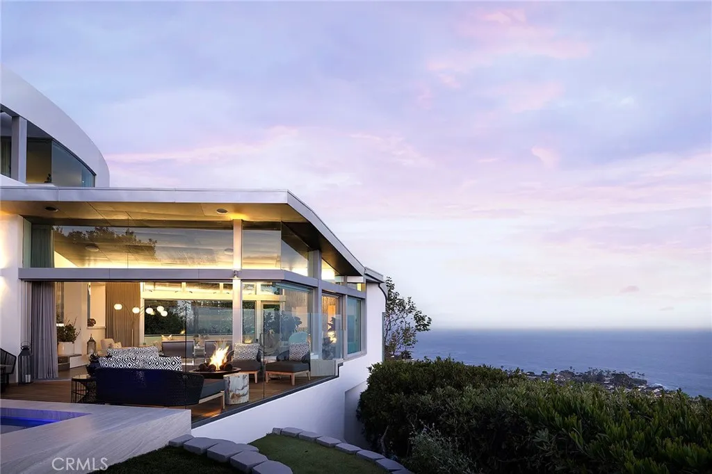 465 Panorama Drive, Laguna Beach, California 92651 home-pic-46