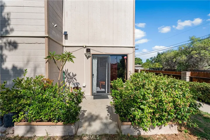 15060 Chatsworth Street E, San Fernando, California 91345