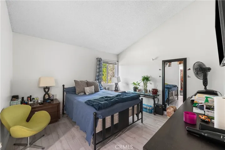 15060 Chatsworth Street E, San Fernando, California 91345