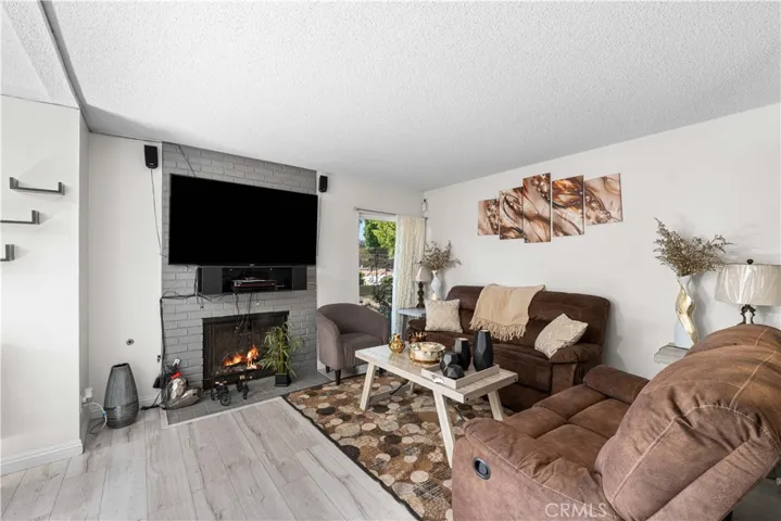 15060 Chatsworth Street E, San Fernando, California 91345