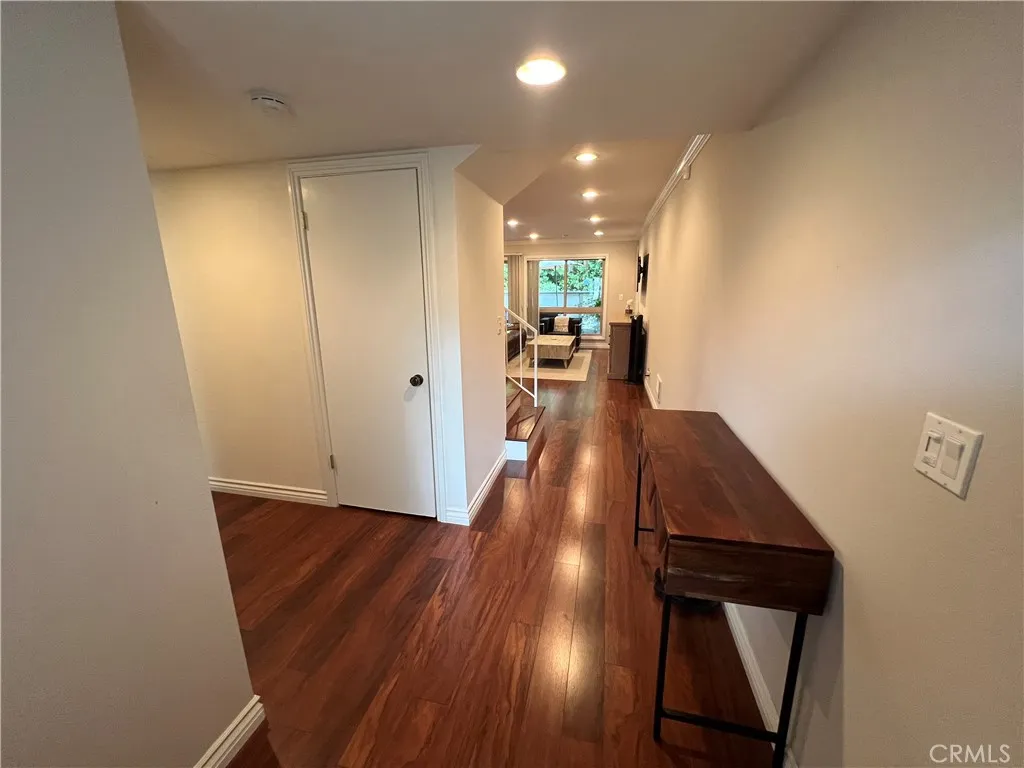 84 Cresta Verde Drive, Rolling Hills Estates, California 90274 home-pic-17
