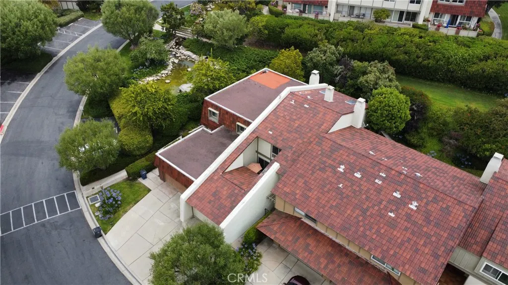 84 Cresta Verde Drive, Rolling Hills Estates, California 90274 home-pic-0