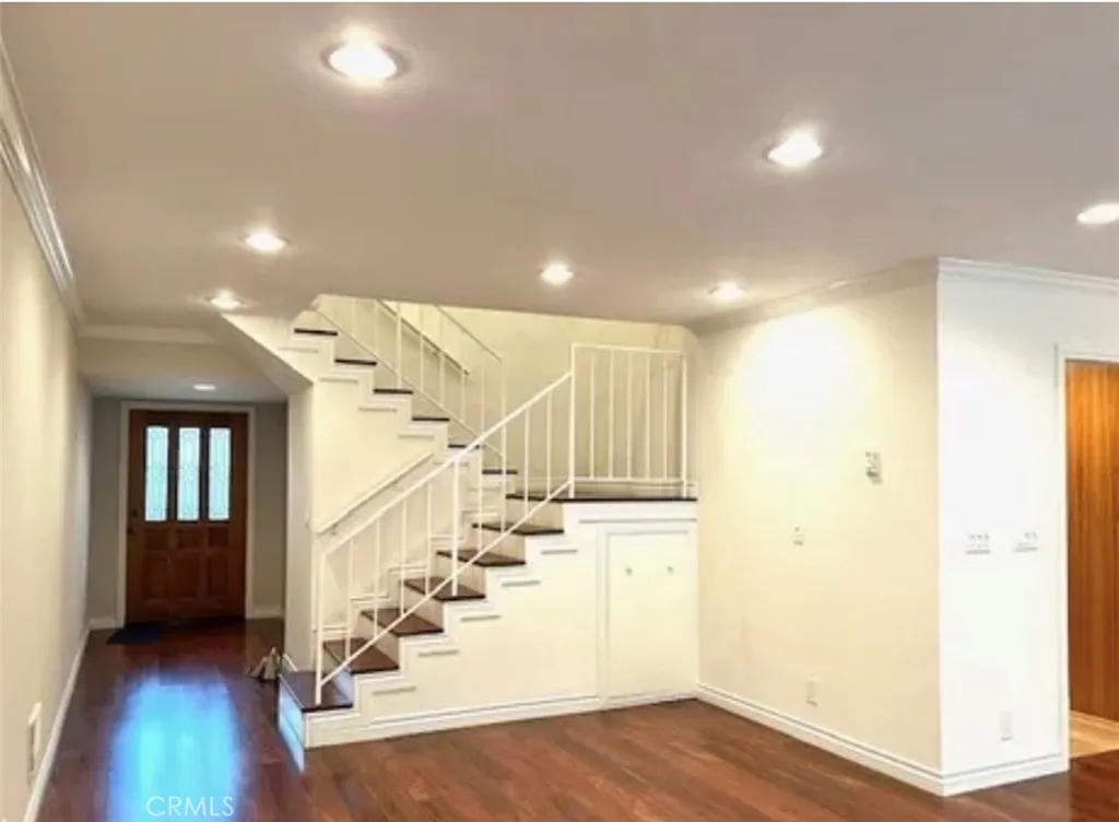 84 Cresta Verde Drive, Rolling Hills Estates, California 90274 home-pic-3