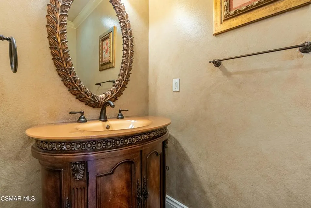 483 Via Merla, Newbury Park, California 91320 home-pic-29