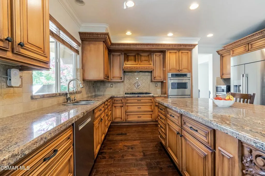 483 Via Merla, Newbury Park, California 91320 home-pic-10