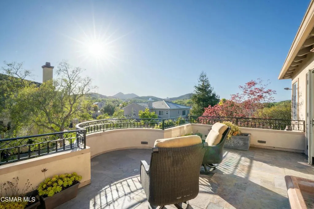 483 Via Merla, Newbury Park, California 91320 home-pic-16