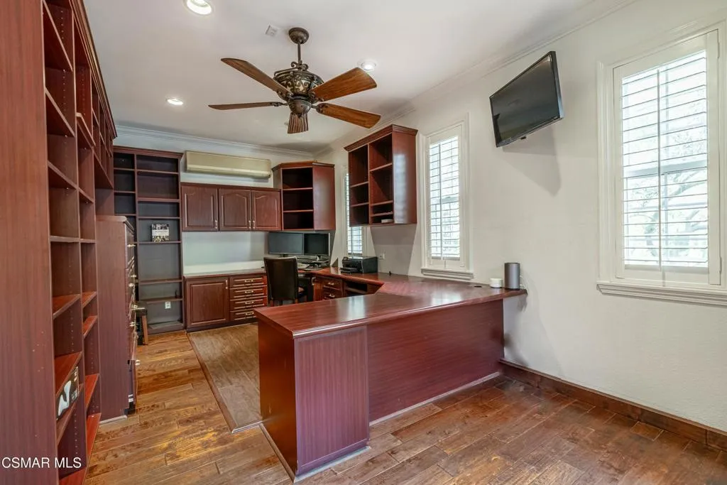 483 Via Merla, Newbury Park, California 91320 home-pic-28