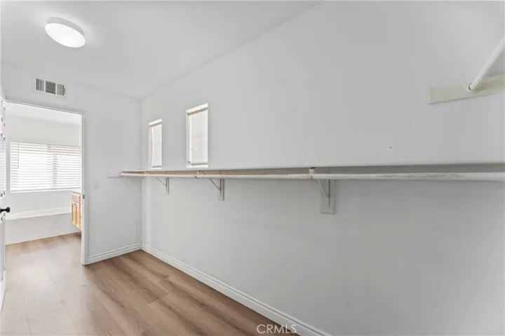 Master walking closet