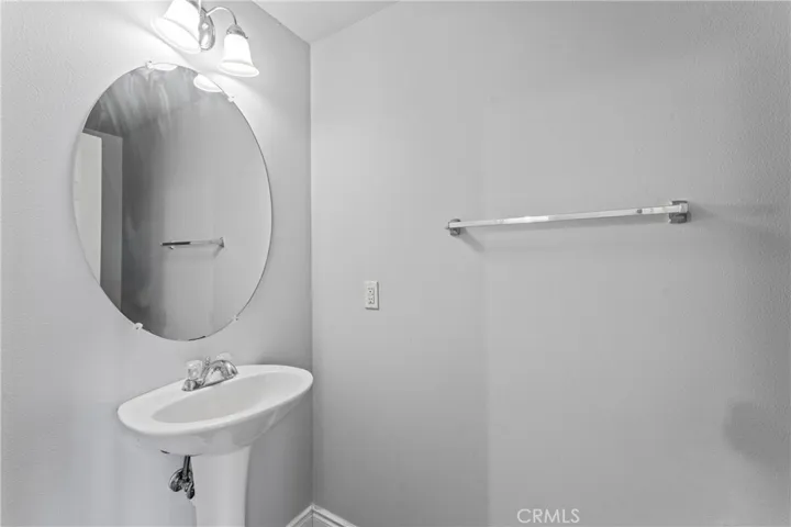 1/2 bath
