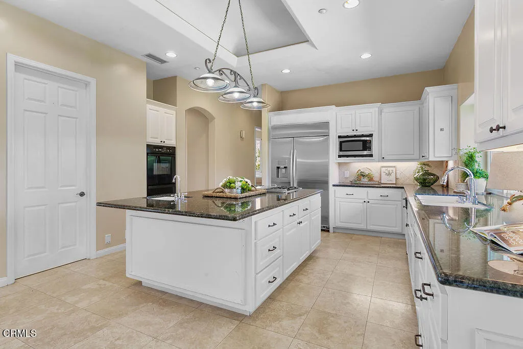 2625 Marvella Court, Camarillo, California 93012 home-pic-24