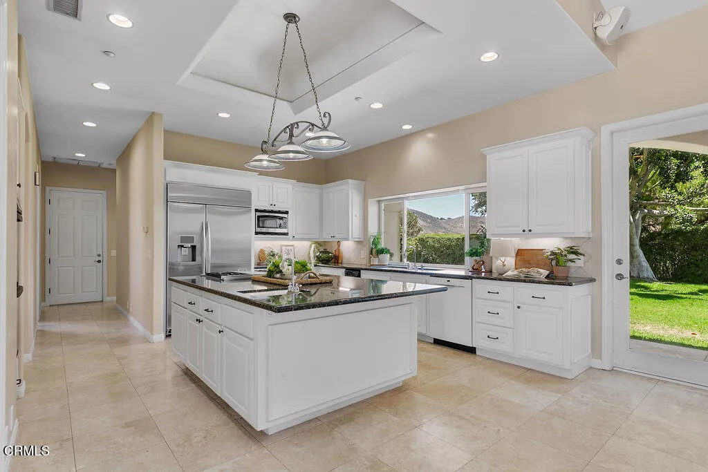 2625 Marvella Court, Camarillo, California 93012 home-pic-23