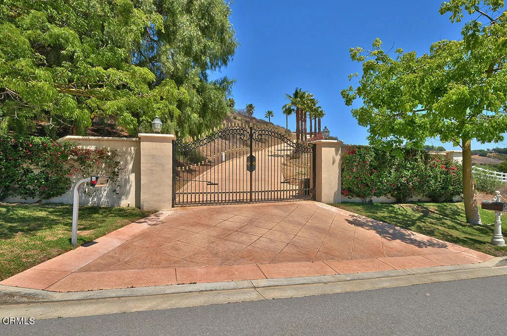 2625 Marvella Court, Camarillo, California 93012 home-pic-7